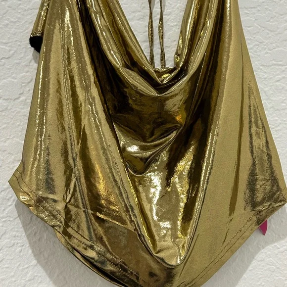 💰PRICE ⬇️ 
 PEACH • Metallic Gold Halter Top • XL - Picture 8 of 9
